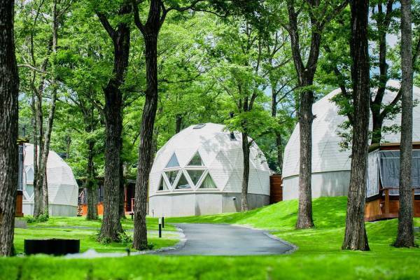 那須の新グランピングリゾート「ホワイトランプ」“ヒュッゲ”な北欧スタイルで楽しむ快適滞在