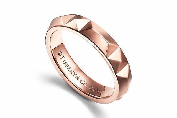 「ティファニー トゥルー」新作リング、幾何学ラインを描いたミニマルなデザイン