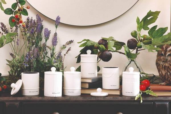 ジョー マローン ロンドン「タウンハウス コレクション」“焼き立てスイーツ”イメージのキャンドル