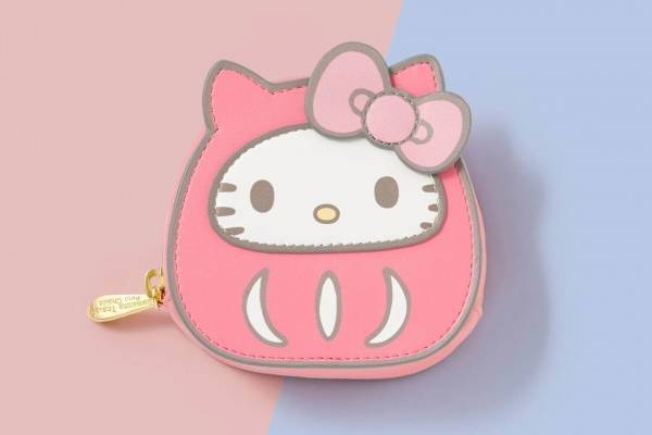 サマンサタバサプチチョイス×ハローキティ“招き猫やダルマ”に扮した財布、桜＆富士山カラーで