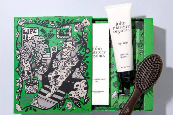 ジョンマスターオーガニック×Chocomooのヘアケアセット、イラスト入りの特別ボックス入り