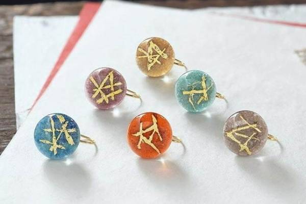 京都発“ピアスのようなイヤリング”「ぴあり」二十四節気着想の“秋色”一粒ガラスジュエリー