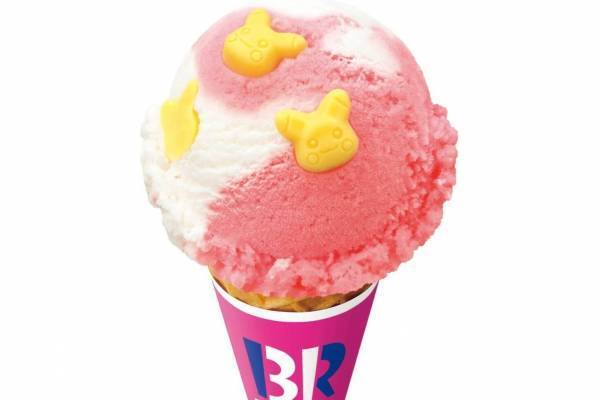 サーティワン「ポケモン」ピカチュウ菓子入りヨーグルト×りんごアイス、モンスターボール型ケーキも