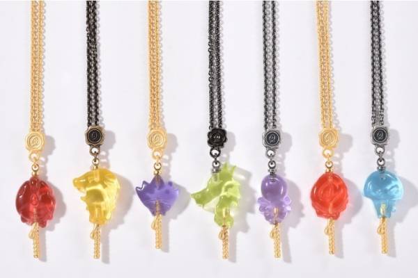 Q-pot.『ディズニー ツイステッドワンダーランド』“7つの寮”着想のプチキャンディネックレス