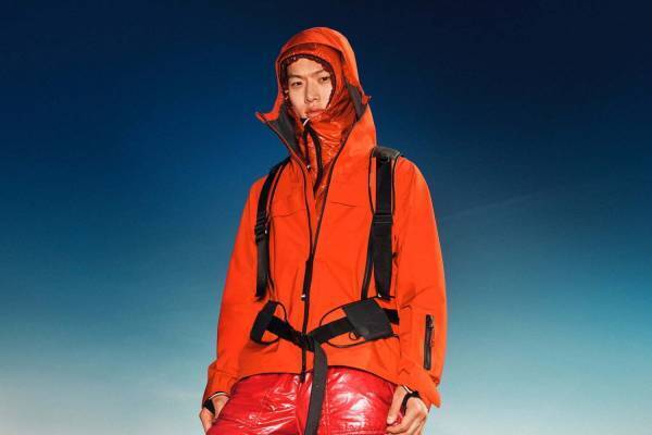 モンクレール グルノーブルの“ゴアテックス素材”ジャケットなど、防水性・軽量性など高機能性を凝縮