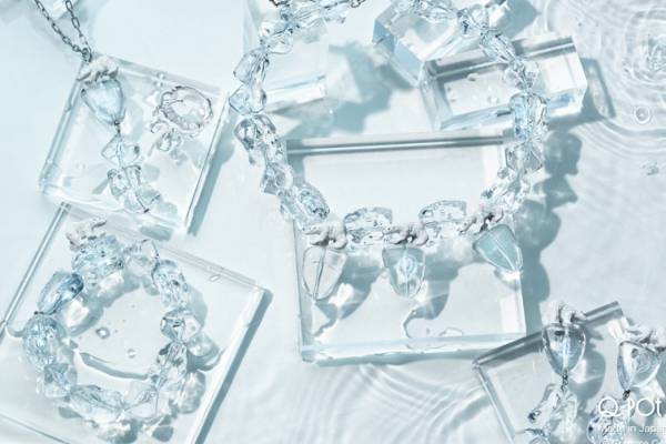 Q-pot.「流氷とシロクマ」モチーフの夏アクセサリー、“肉球”や“おしり”型ピアスも