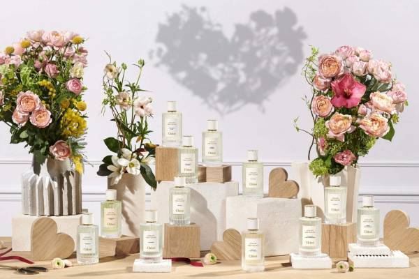 クロエ新作フレグランス「アトリエ デ フルール」ローズなど12種の花々の香り、伊勢丹新宿店で発売