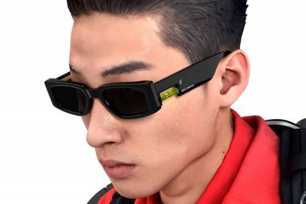 ヘロン・プレストン×ジェントル モンスターのサングラス、フレームに“水準器”搭載