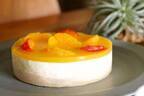 フォルマ“スペインの太陽”をイメージした限定レアチーズケーキ、オレンジムースを2層重ねに
