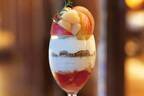 和カフェ「神楽坂 茶寮」の新作桃スイーツ、桃を丸ごと一つ使ったパフェや2種ソースのかき氷