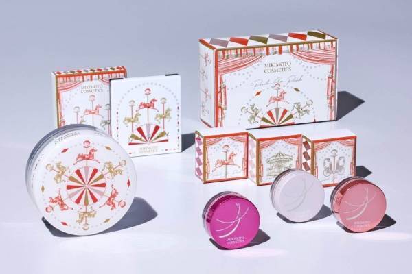 ミキモト コスメティックス21年クリスマスコスメ、“メリーゴーランドと真珠”を描いたフェイスパウダー