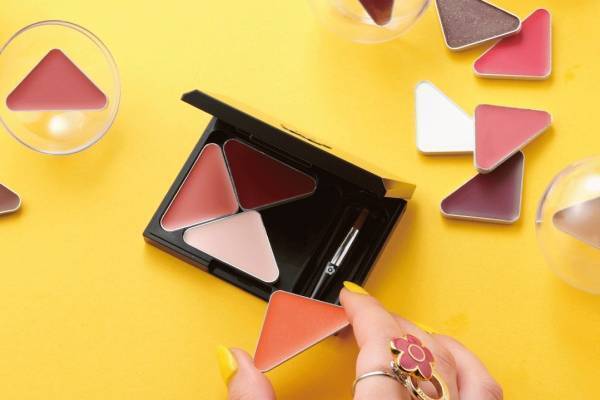 マリークヮント2021年秋コスメ、“カスタマイズできる”三角形の固形リップ＆アイライナーなど
