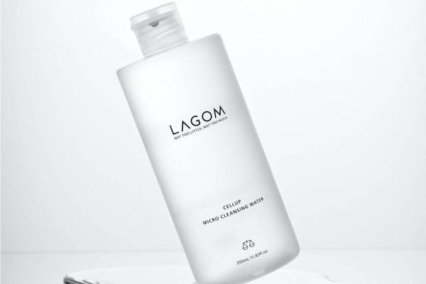 ラゴム「マイクロ クレンジングウォーター」拭き取るだけで“メイクオフ＆保湿”を叶えるメイク落とし