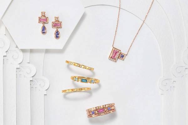 ヴァンドーム青山2021年秋冬ジュエリー、“美術館散歩”着想の煌めくカラーストーン付きリングなど