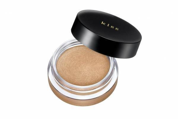 キスのクリームアイカラー「シマリングクリームアイズ」に限定色、ゴールドパール煌めく赤みベージュ