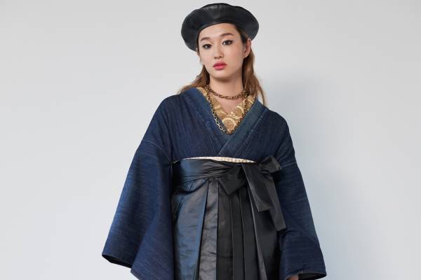 モードな振袖ブランド「ゆえん」の新作、“デニム×レザー”の袴や洋装にもなるドレス袴など