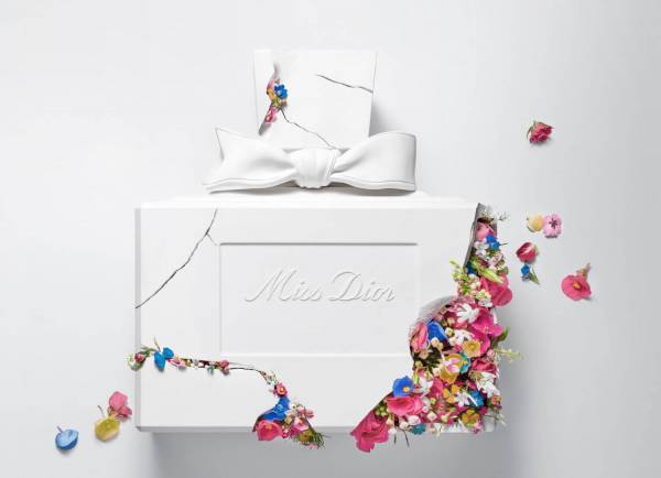 「ミス ディオール アートイベント」東京・表参道で入場は無料、ミス ディオール着想の限定コスメも