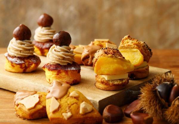 ベイカーズ ゴナ ベイク“芋・栗・かぼちゃ”の焼きたてスコーン、とろ～り甘蜜芋×発酵バターなど