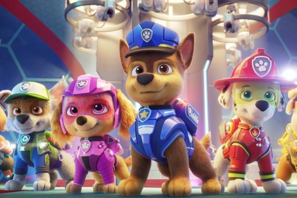 アニメ映画『パウ・パトロール ザ・ムービー』子犬たちが街のトラブルをパウっと解決！新キャラも