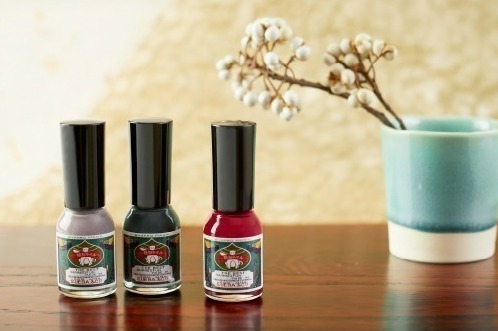 胡粉ネイル“和モダン”秋冬限定ネイルカラー、重ね塗りで“色が変わる”ダスティモーブなど