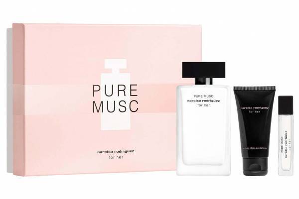 ナルシソ ロドリゲス21年クリスマスコフレ、甘いムスクのアイコン香水とミニボディケアキット