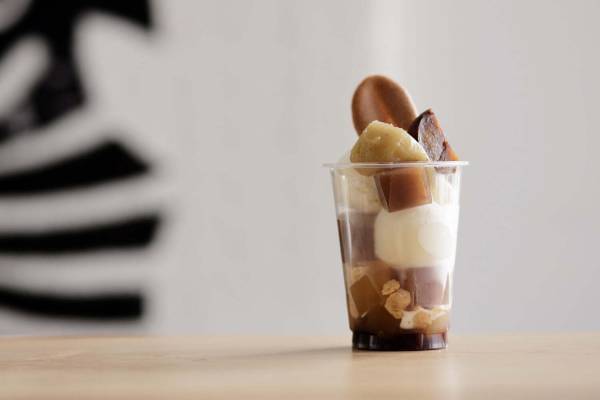 トラヤあんスタンドの秋限定スイーツ、和栗のあんパフェ＆“プチプチ食感”いちじくコンポートのフォンダン