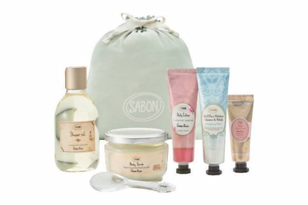 「SABON ルクア大阪店」オープン、人気ボディケア＆ロゴ入りポーチの限定キットも