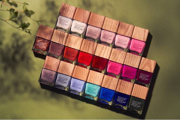 ネイルズ インク史上“最も肌に優しい”ヴィーガンネイルカラー、みずみずしい発色の全21色