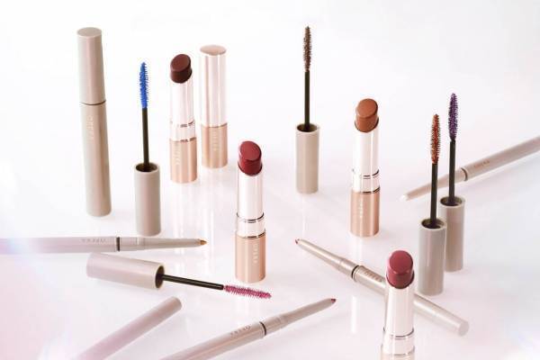 オペラの“夢見るカラーアイメイク”、ブルー＆レッドの新作カラーマスカラ・アイライナーなど