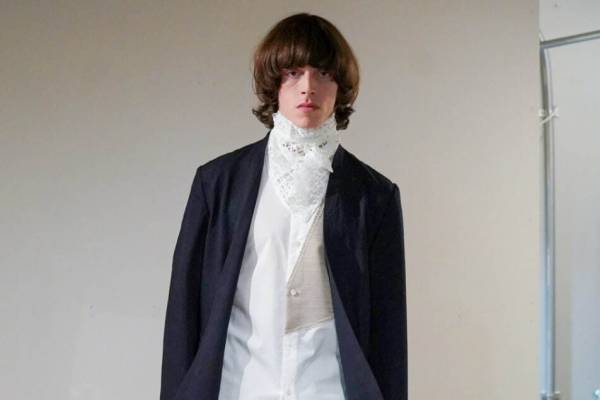 ノブユキ マツイ 2022年春夏コレクション - カーテン越しの世界、曖昧で美しいもの