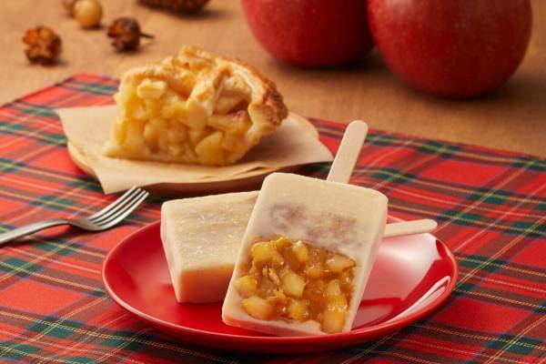 井村屋の新作アイス「ごろろん果肉 アップルパイバー」シャキシャキ果肉＆パイ生地入りりんごソース