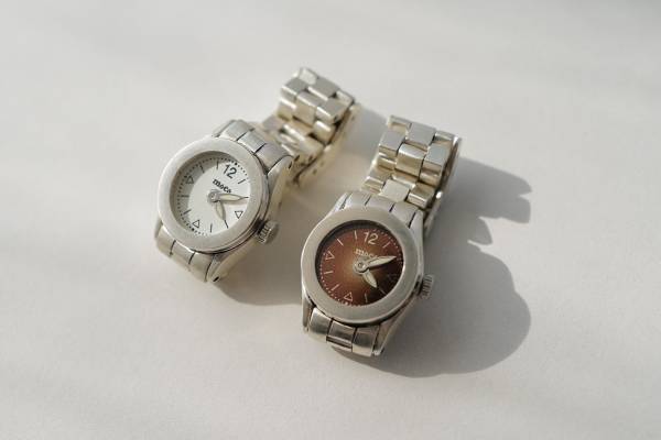 リング感覚で着ける“指時計”ブランド「モコ」秋冬新作、マロンカラーや宝石のような一点物ウォッチ