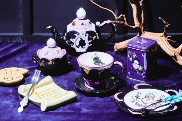 ディズニーヴィランズ「アースラ」デザインのティーセット、ルピシア“カシス＆花”の紅茶も