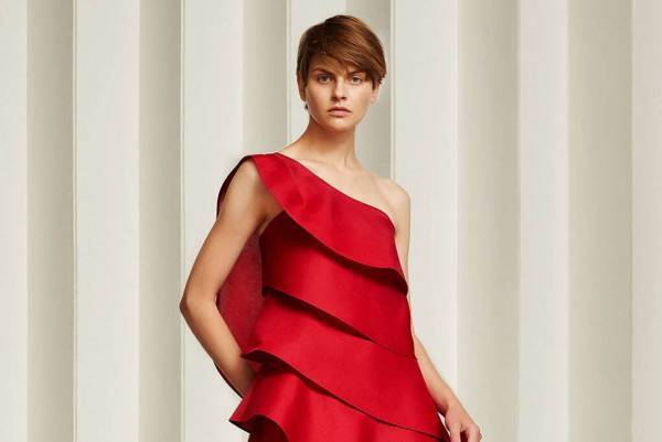 ジュン アシダ 2022年春夏コレクション、時空を超えて蘇るドレス