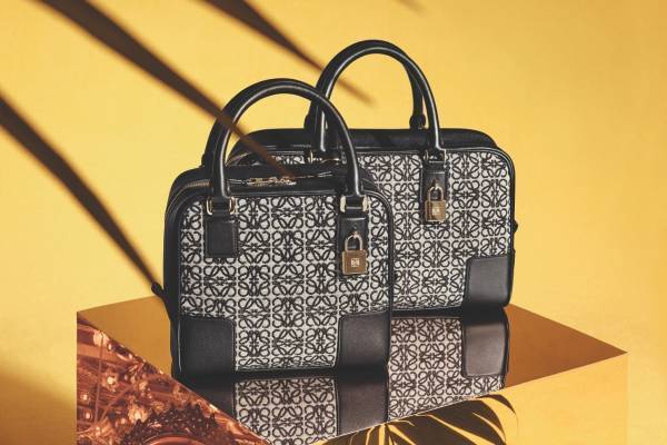 ロエベのアイコンバッグ「アマソナ」が生まれ変わる！鮮やかなカーフレザー＆アナグラムジャカード