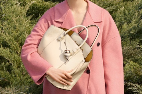 フルラ新作バッグ「フルラ ミアステラ」“イエロー”ライニングが目を引くトート＆バケットバッグ