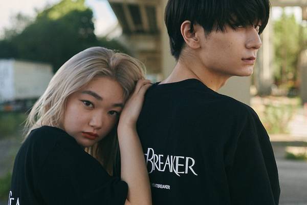 ベドウィン＆ザ・ハートブレイカーズ×ウィンダンシー、両ブランドロゴ入り肉厚フーディやディッキーズ