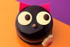 バターステイツのハロウィン「黒猫ショコラ」大きな目＆ぷっくり肉球を飾ったチョコレートケーキ