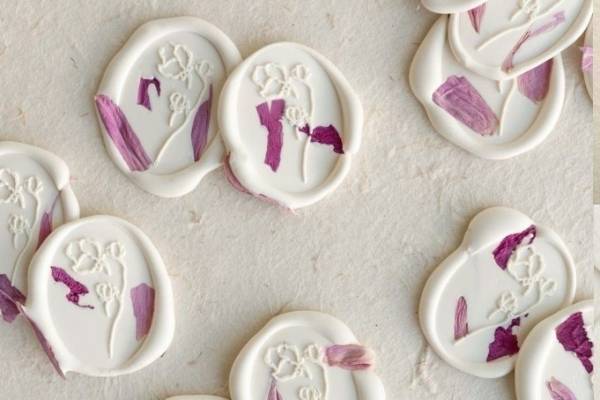 “ドライフラワー・金箔”のシール＆シーリングスタンプ、ルーマニア文具ブランド「パピラ」日本初上陸