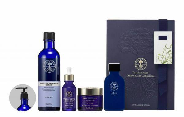 ニールズヤード レメディーズ21年クリスマスコフレ第1弾、オーガニックスキンケア“現品”入りキット