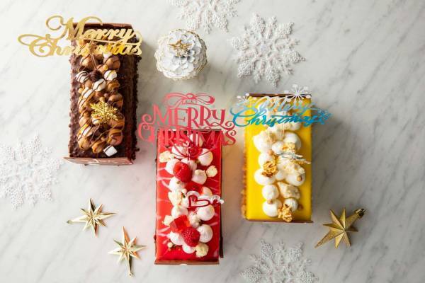 キンプトン新宿東京“NYの街”着想のクリスマスケーキ、ポップコーン＆コーラ香るムースケーキなど
