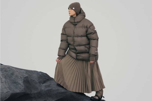 モンクレール ジーニアスにハイク初参加「4 モンクレール ハイク」ダウンジャケットやノーカラーコート