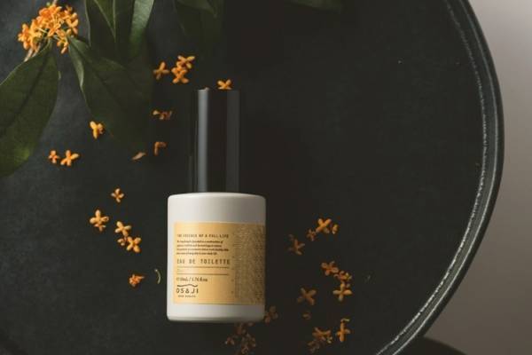 オサジ“キンモクセイ”のフレグランス「オサジ オードトワレ 金木犀」甘くノスタルジックな香り
