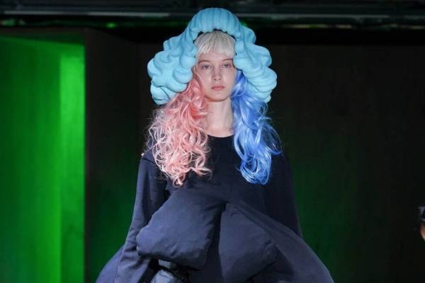 コム デ ギャルソン 2022年春夏コレクション - 川久保玲の“今の心境”