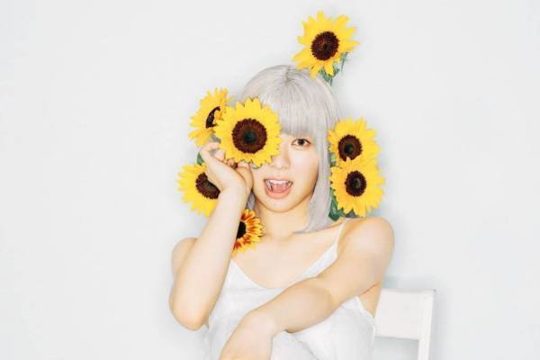 眉村ちあきの新曲「おまもり 〜^･ㅅ･^〜」犬や猫への愛が詰まったペットフードCM曲