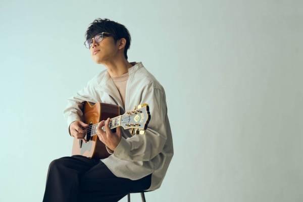 「魔法の絨毯」の川崎鷹也、初のメジャーアルバム『カレンダー』をCD発売“全曲配信前”の新曲