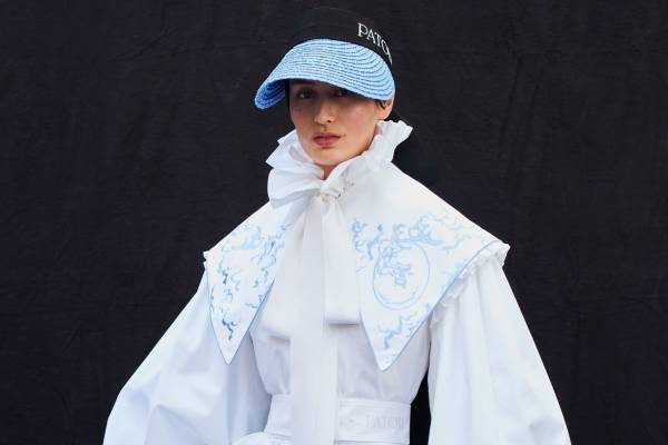 パトゥ 2022年春夏コレクション - パリの通りを歩く、ロマンティックなストリートスタイル