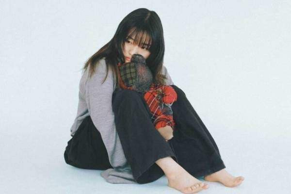 にしなの新曲「debbie」田中みな実初主演映画『ずっと独身でいるつもり？』主題歌に