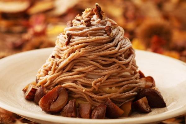 J.S. パンケーキ カフェ「リッチモンブランパンケーキ」たっぷりマロンクリームの秋限定メニュー