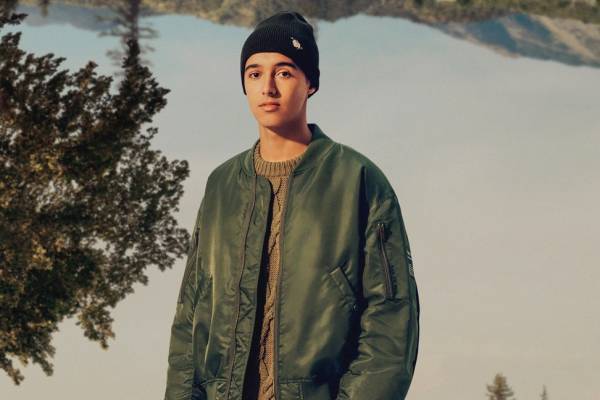 GU×アンダーカバーコラボ第2弾〈メンズ編〉グラフィックスウェットやMA-1、総柄ルームウェアも